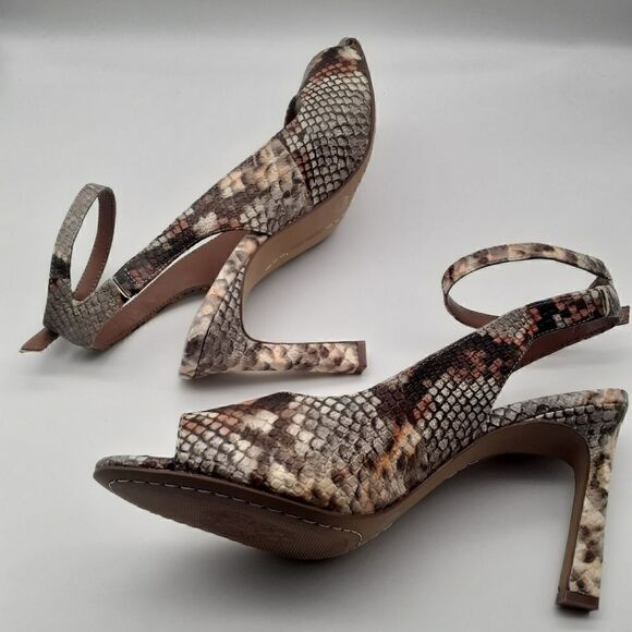 Vince Camuto Reteema Snake Embossed Ankle-Strap Sandals Size 8M Like New - Picture 6 of 11